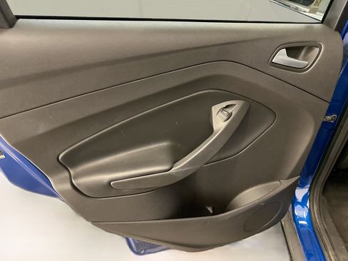 Used 2018 Ford Escape SE image 27