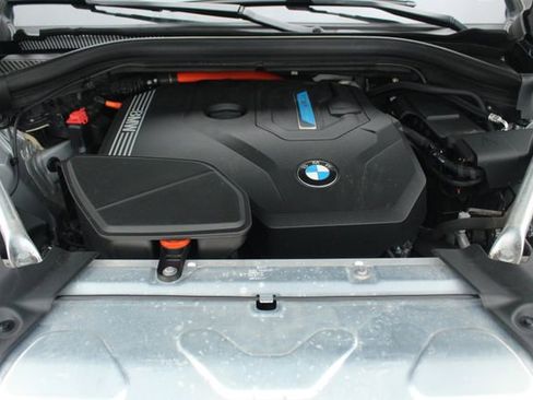 Used 2021 BMW X3 xDrive30e w/ M Sport Package image 3
