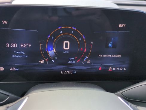 Used 2025 Chevrolet Traverse LT image 21