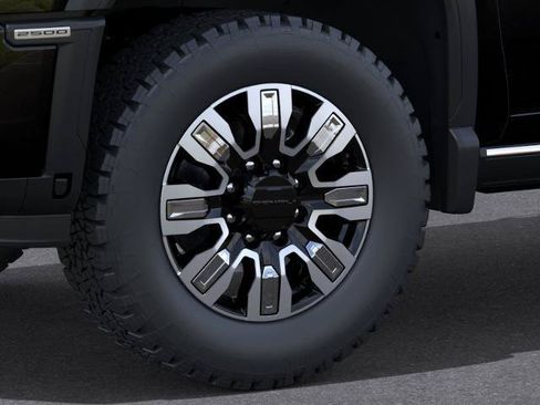New 2026 GMC Sierra 2500 Denali w/ Denali Reserve Package AWD/4WD image 9