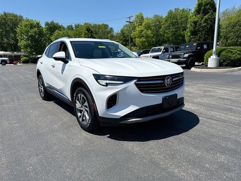 Used 2023 Buick Envision Essence image 2