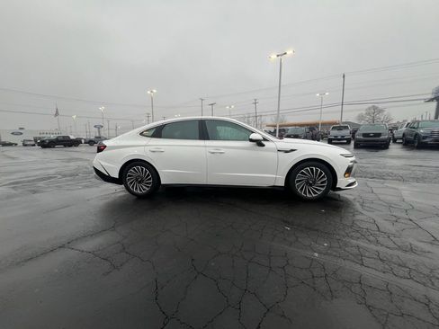 Used 2024 Hyundai Sonata Limited image 6