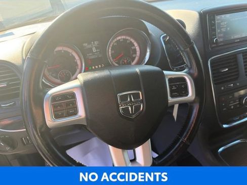 Used 2018 Dodge Grand Caravan GT FWD image 12