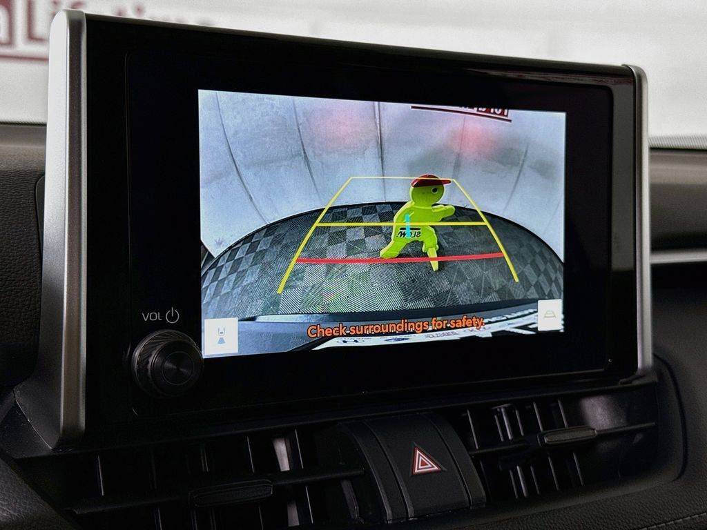 Certified 2025 Toyota RAV4 LE AWD/4WD image 6