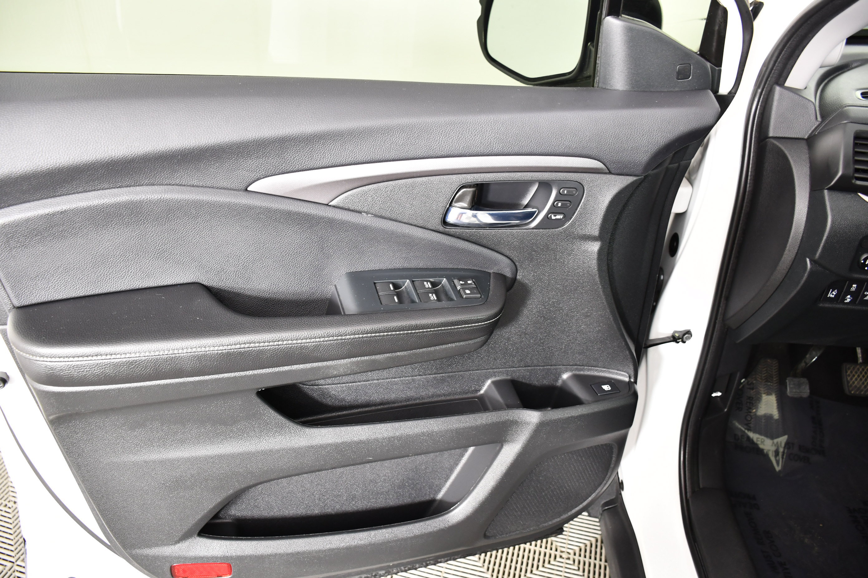 Certified 2023 Honda Ridgeline RTL image 38