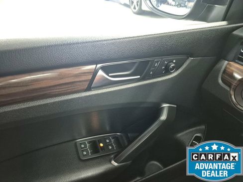 Used 2022 Volkswagen Passat 2.0T FWD image 16