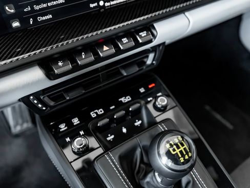 Certified 2024 Porsche 911 GT3 RWD image 22