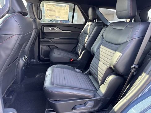 New 2026 Ford Explorer ST-Line w/ ST-Line Street Pack image 11