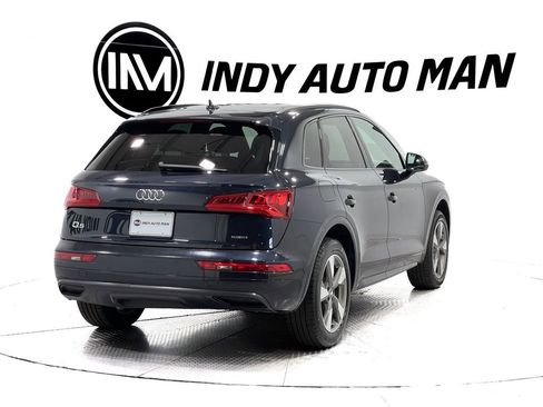 Used 2020 Audi Q5 2.0T Premium w/ Titanium Sport Package image 4