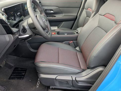 New 2026 Nissan Kicks SR w/ Cold Weather Package image 14
