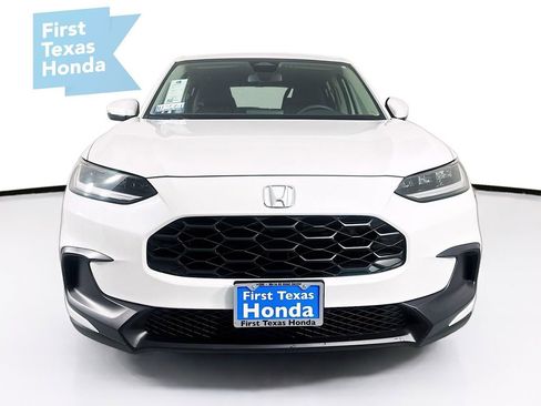 New 2026 Honda HR-V LX image 2