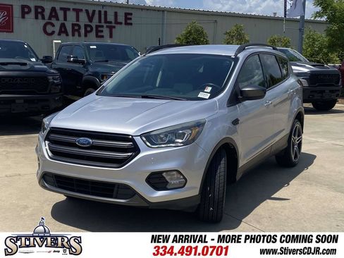 Used 2019 Ford Escape SEL FWD image 3