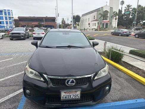 Used 2012 Lexus CT 200h Premium image 11