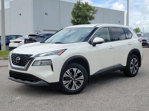 Certified 2021 Nissan Rogue SV FWD image 32