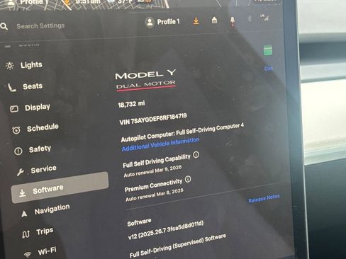 Used 2024 Tesla Model Y Performance image 20