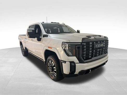 Used 2024 GMC Sierra 2500 Denali Ultimate AWD/4WD image 7