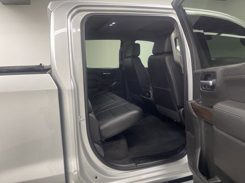 Used 2019 GMC Sierra 1500 SLT w/ SLT Premium Package image 19
