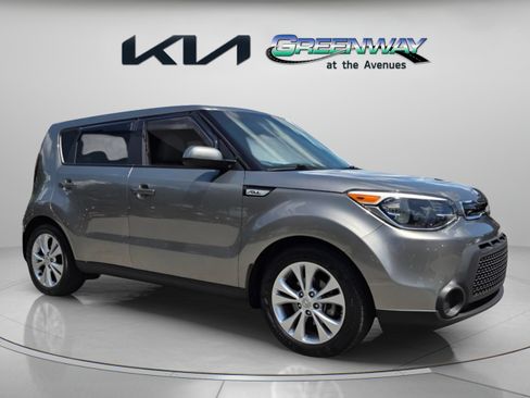Used 2015 Kia Soul + FWD image 1