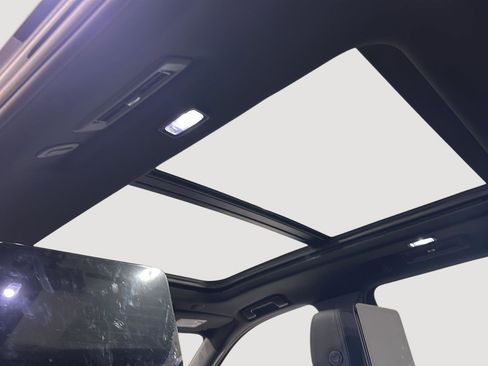 Used 2024 GMC Yukon XL Denali w/ Denali Reserve Package image 25