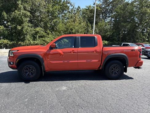 Used 2025 Nissan Frontier PRO-4X w/ Interior Protection Package AWD/4WD image 17