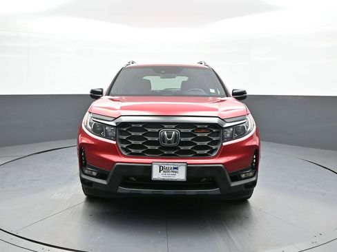 Certified 2023 Honda Passport TrailSport image 2