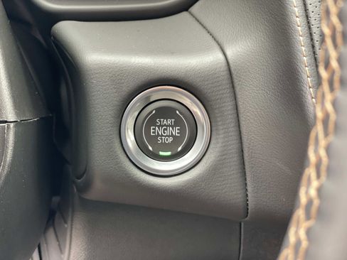 Used 2023 GMC Yukon AT4 image 15