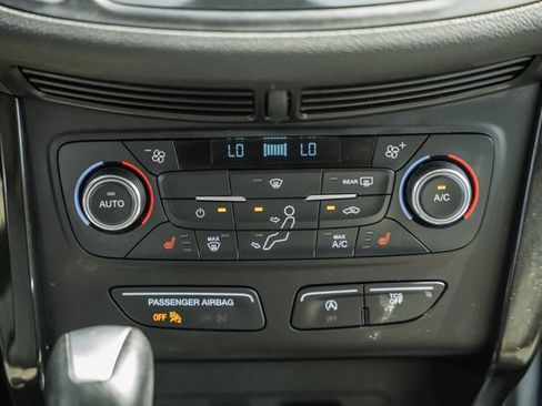 Used 2017 Ford Escape Titanium FWD image 24