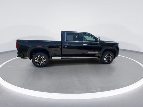New 2026 GMC Sierra 3500 Denali Ultimate AWD/4WD image 9