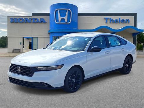 New 2025 Honda Accord SE image 2