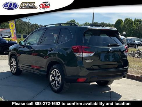 Used 2023 Subaru Forester Premium AWD/4WD image 5