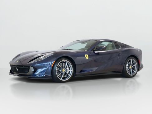 Certified 2023 Ferrari 812 GTS RWD image 40