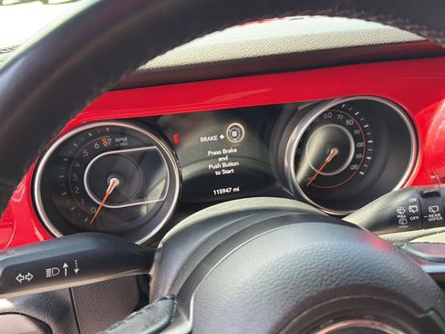 Used 2018 Jeep Wrangler Unlimited Sport S AWD/4WD image 13