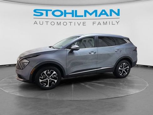 Used 2023 Kia Sportage EX AWD/4WD image 3