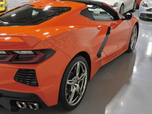 Used 2021 Chevrolet Corvette Stingray Premium Cpe w/ Z51 Performance Package image 57