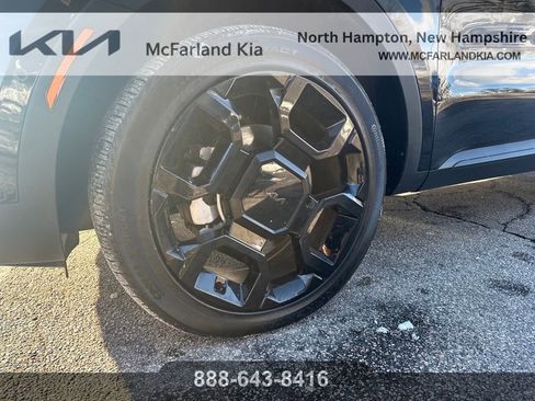 Used 2025 Kia Sorento SX image 30