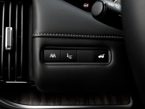 New 2026 Nissan Armada SL image 18