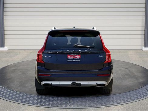 Used 2017 Volvo XC90 T6 Momentum w/ Vision Package AWD/4WD image 6