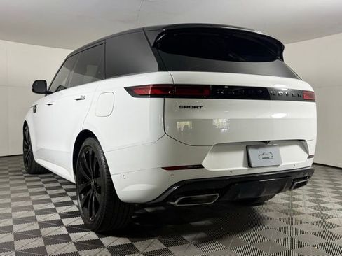 New 2025 Land Rover Range Rover Sport Dynamic SE AWD/4WD image 4