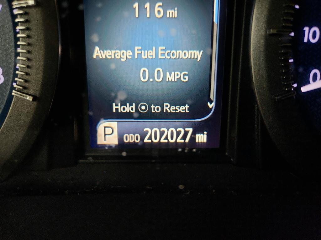 Used 2015 Toyota Sienna XLE FWD image 16
