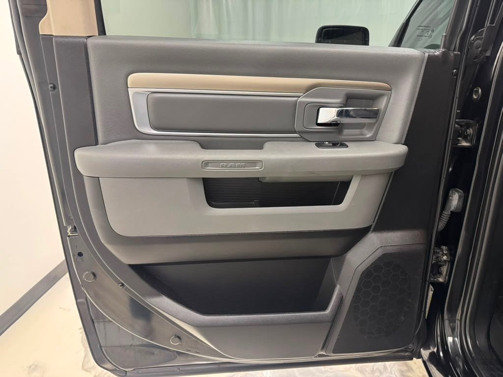 Used 2018 RAM 1500 Big Horn AWD/4WD image 22