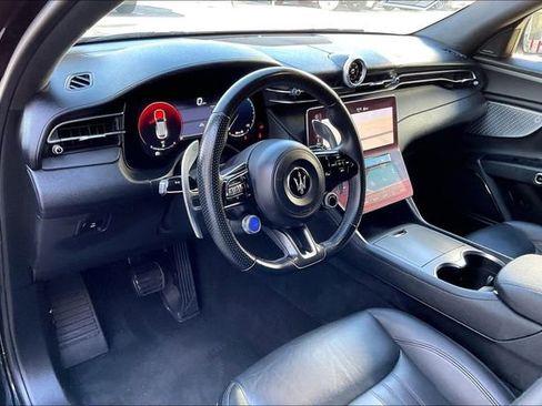 Used 2024 Maserati Grecale GT image 14