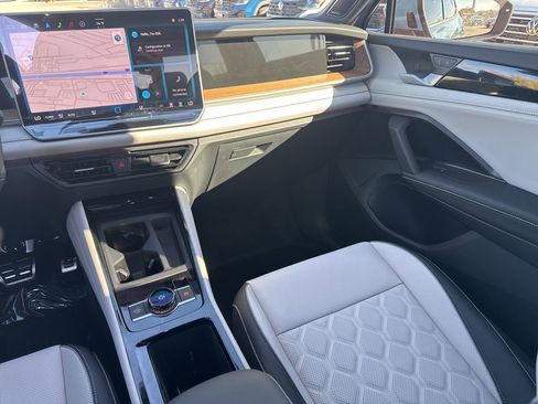 New 2026 Volkswagen Tiguan SEL R-Line image 14