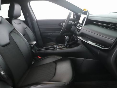 Used 2022 Jeep Compass Altitude image 30