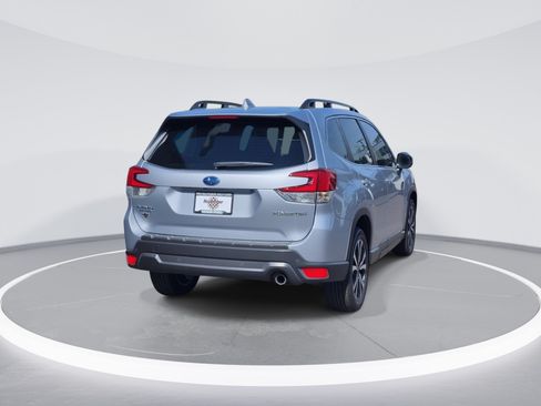 Used 2023 Subaru Forester Limited AWD/4WD image 5
