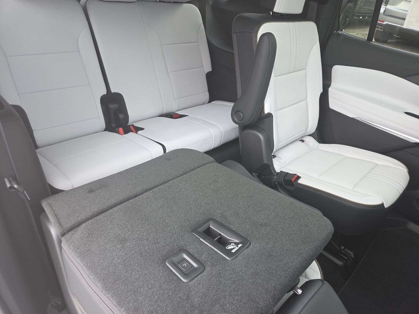New 2026 Chevrolet Traverse High Country AWD/4WD image 28