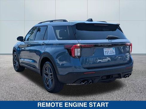 Used 2025 Ford Explorer ST AWD/4WD image 3