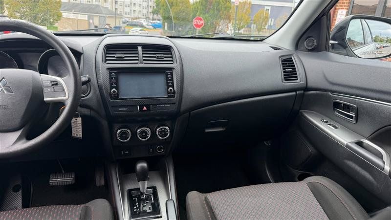 Used 2019 Mitsubishi Outlander Sport FWD image 16