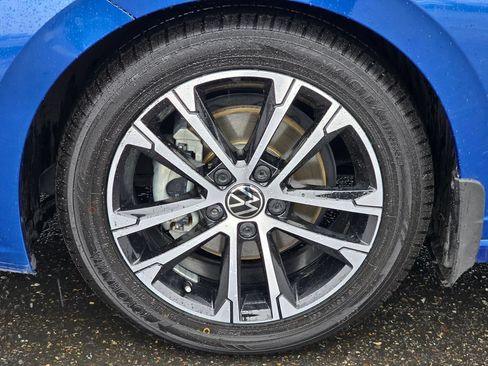 Used 2024 Volkswagen Jetta Sport FWD image 10