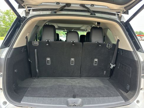 Used 2023 Nissan Pathfinder SL w/ SL Premium Package FWD image 27