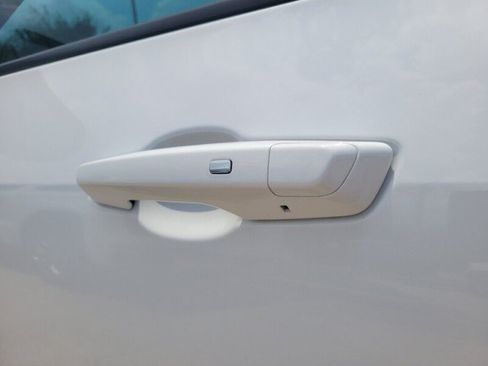 Used 2025 GMC Terrain Elevation AWD/4WD image 9